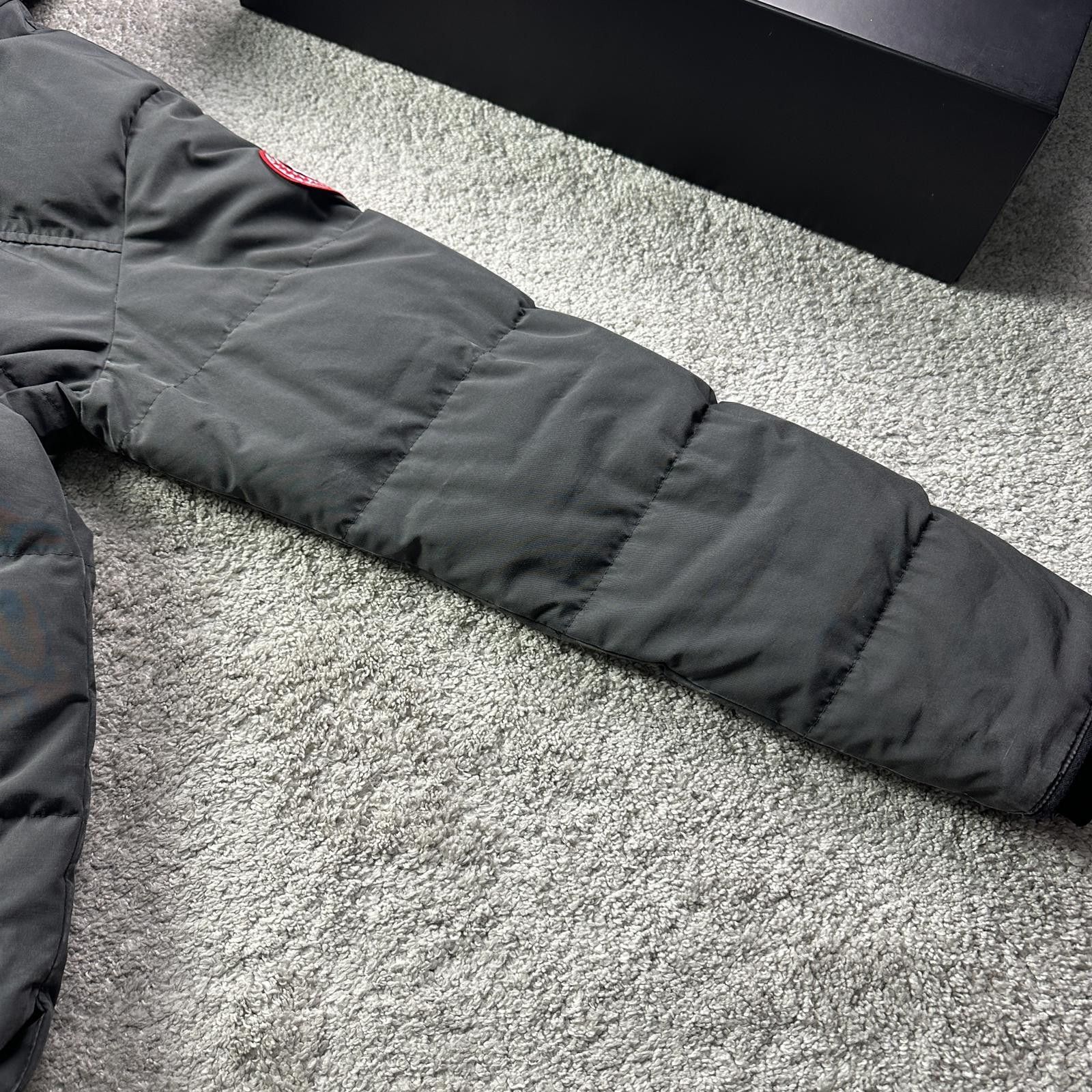 Canada Goose Canada Goose MacMillan Size S Size US S / EU 44-46 / 1 - 8 Thumbnail