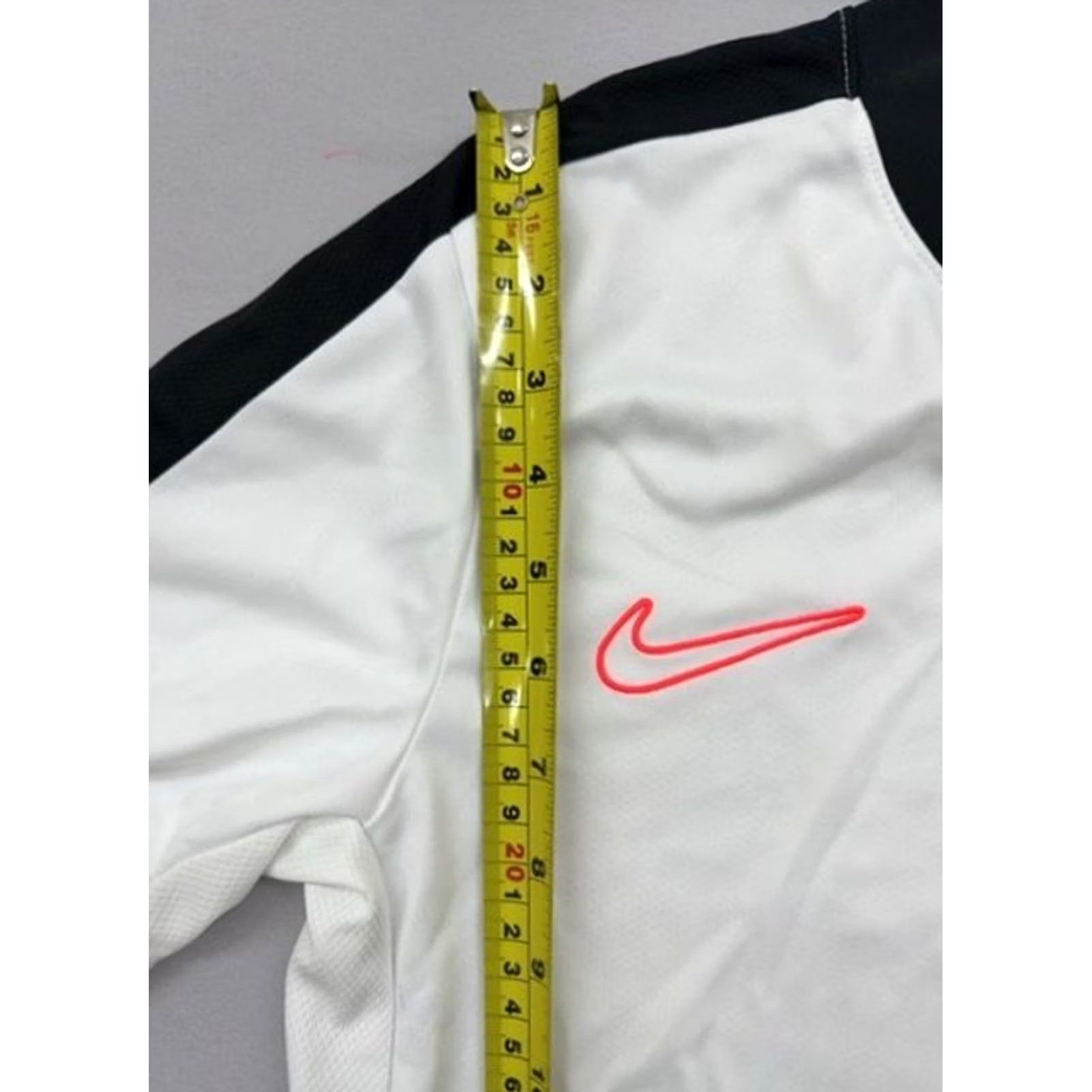 Nike Nike Men’s Dri-FIT Striped T-Shirt Size S White/Black DV9750-101 Size US S / EU 44-46 / 1 - 6 Thumbnail