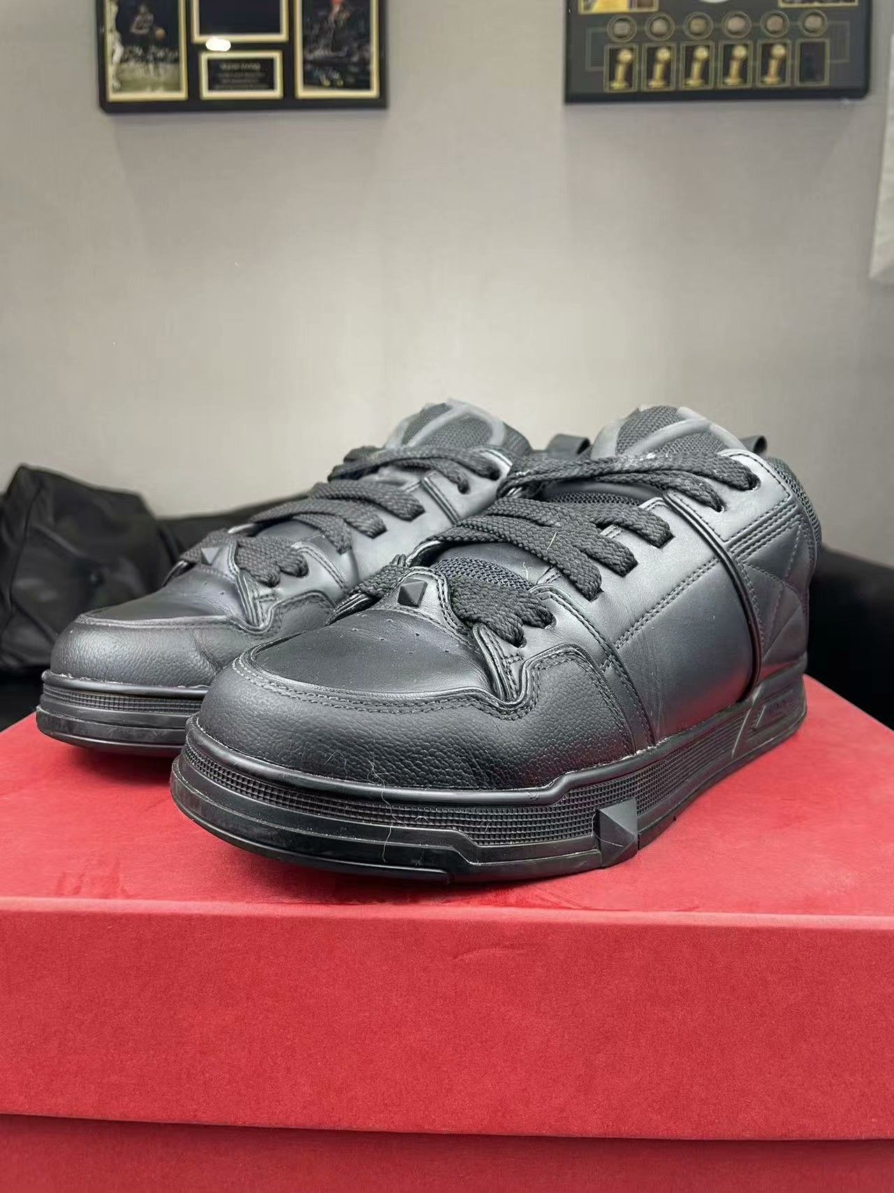Valentino Valentino Black Lowtop Sneakers 41 Men Size US 8.5 / EU 41-42 - 1 Thumbnail
