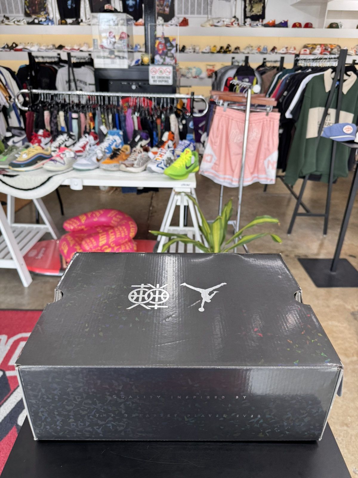 Jordan Brand Air Jordan 12 Low 25 Years In China Size 11.5 (2022) Size US 11.5 / EU 44-45 - 15 Thumbnail