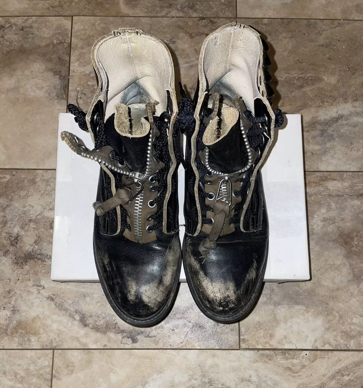 Undercover Undercover SS06 “T” Zip Studded Boots Black Size 10.5 Size US 10.5 / EU 43-44 - 5 Thumbnail