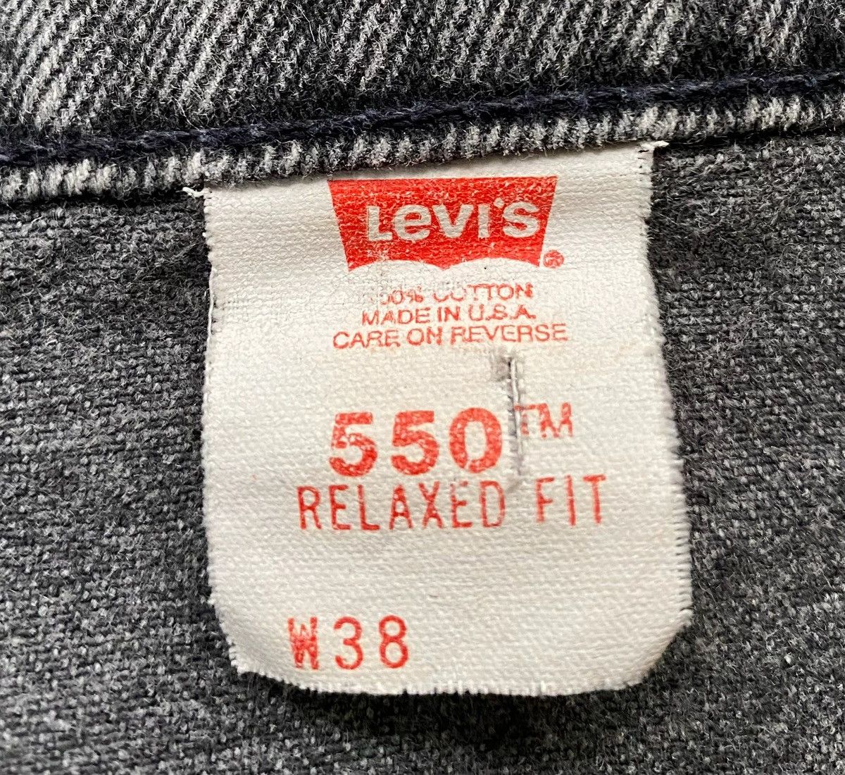 Levi's 90’s Levi’s 550 Orange Tab Relaxed Fit Black Jean Shorts 37 Size US 37 - 8 Thumbnail
