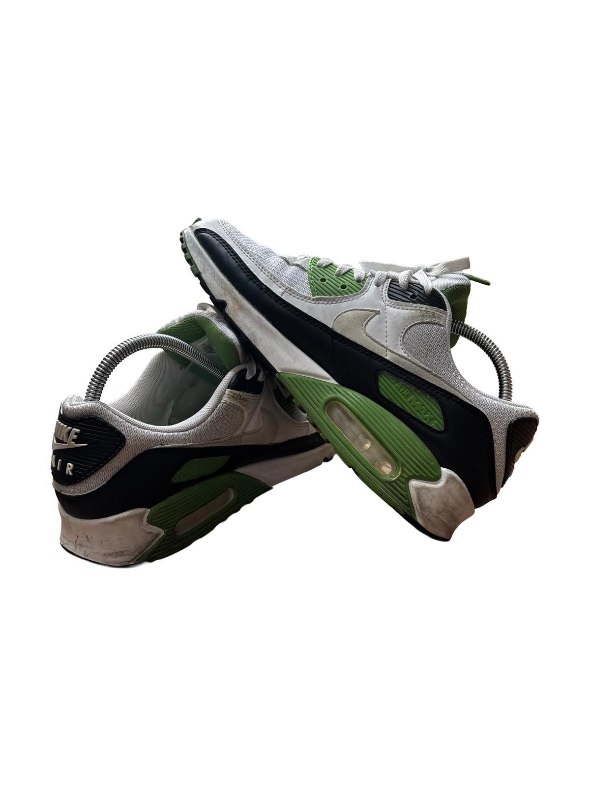 Nike Nike Air Max 90 Chlorophyll White Green UK 8.5 Size US 9.5 / EU 42-43 - 2 Thumbnail