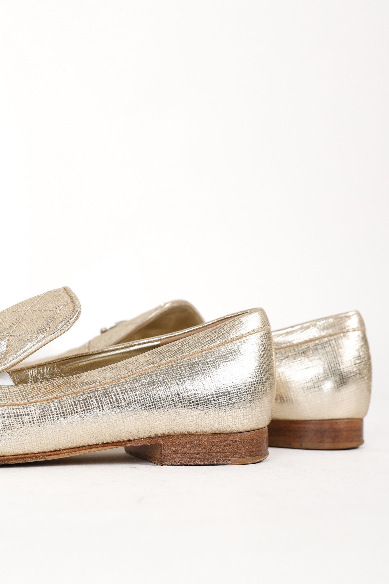 Chanel Chanel Gold CC Quilted Leather Loafers Size US 6 / IT 36 - 9 Thumbnail