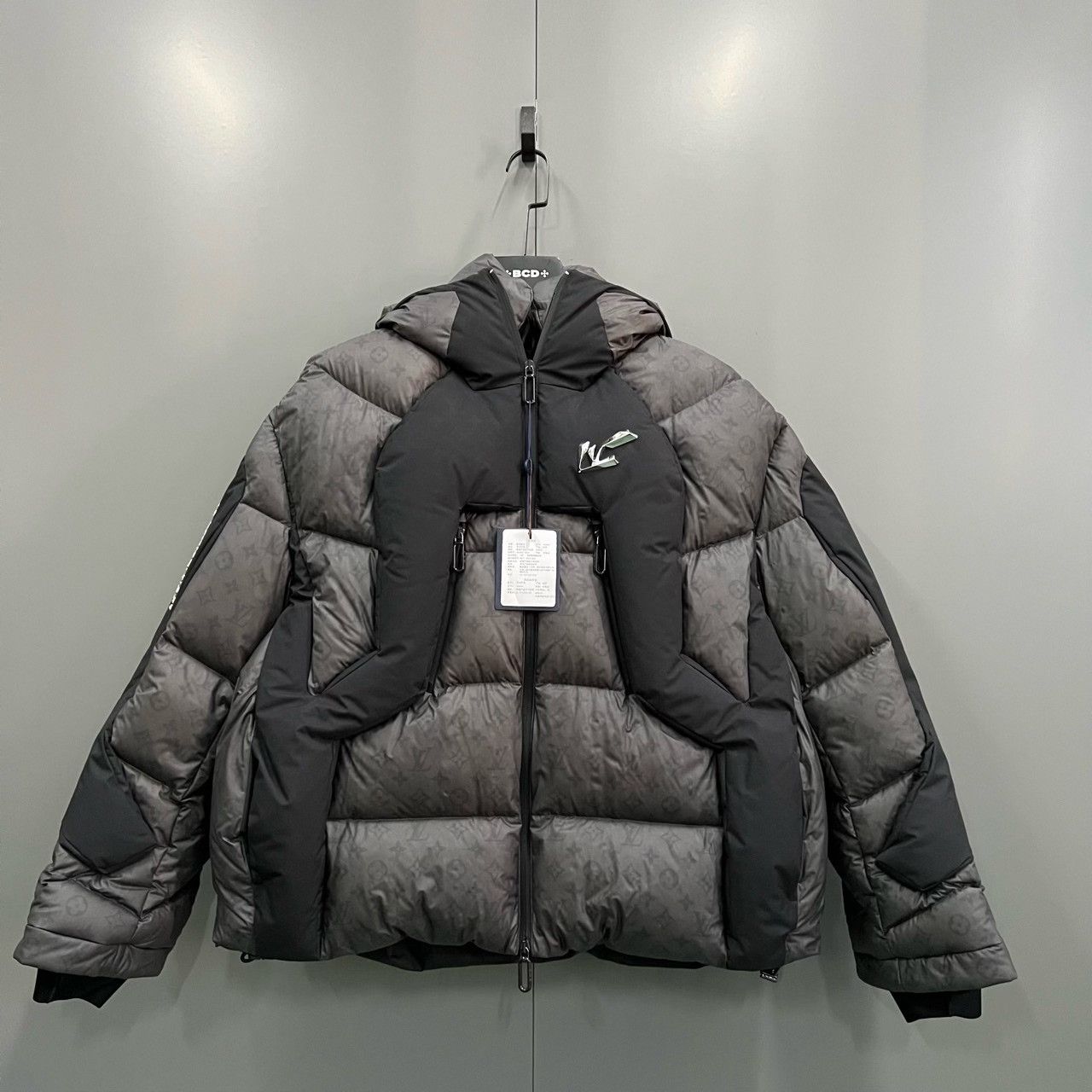 louis vuitton insulated down jacket 2054