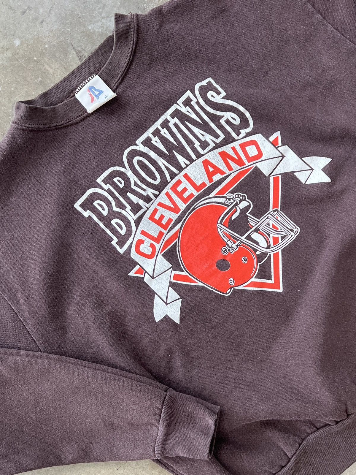 NFL × Vintage Vintage NFL Cleveland Browns Helmet Crewneck XL Size US XL / EU 56 / 4 - 1 Thumbnail