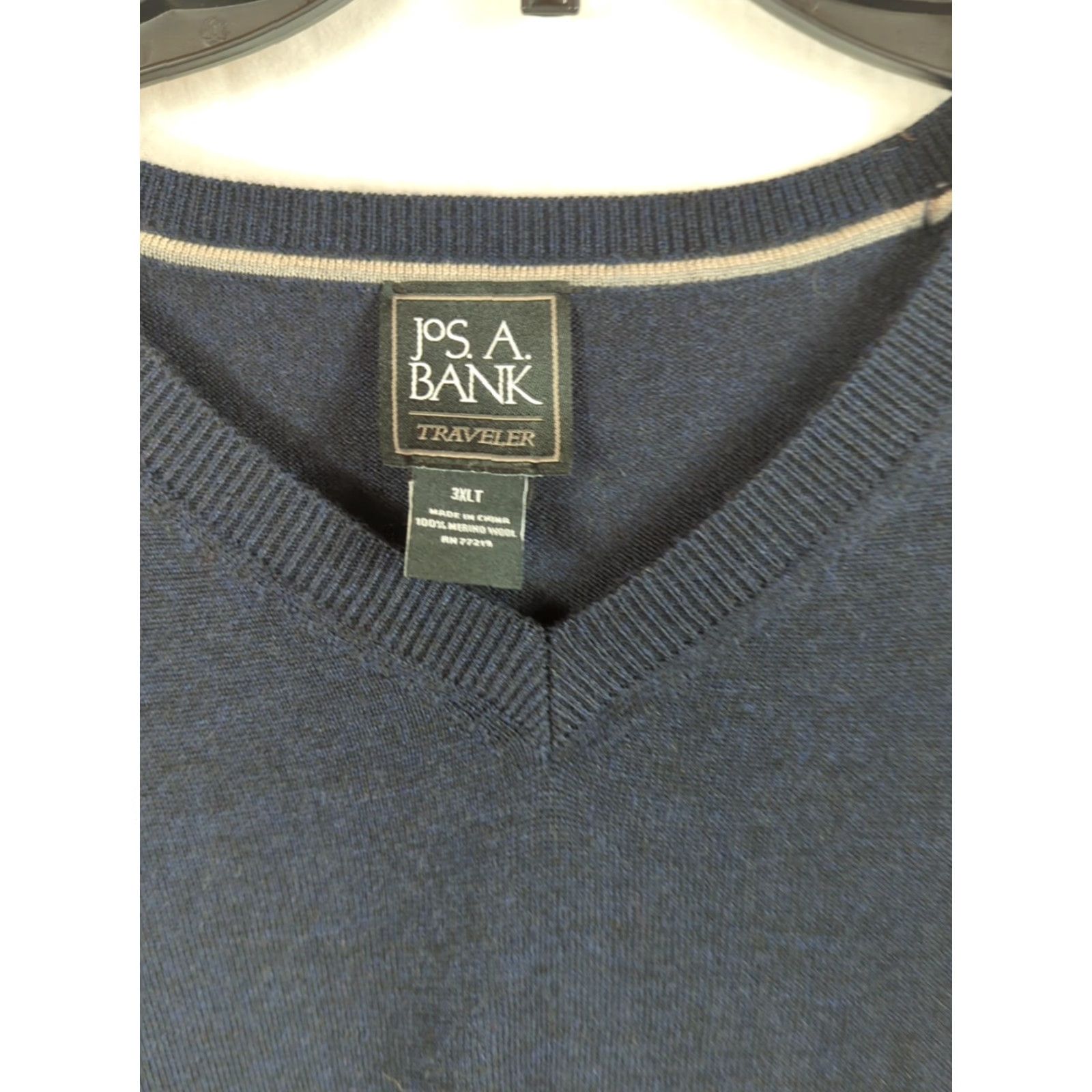 Jos. A. Bank Jos A Bank traveler merino wool pullover sweater 3XL Tall Blue V-Neck Long Sleeve Knit Solid Men Shirt Size US XXL / EU 58 / 5 - 2 Thumbnail