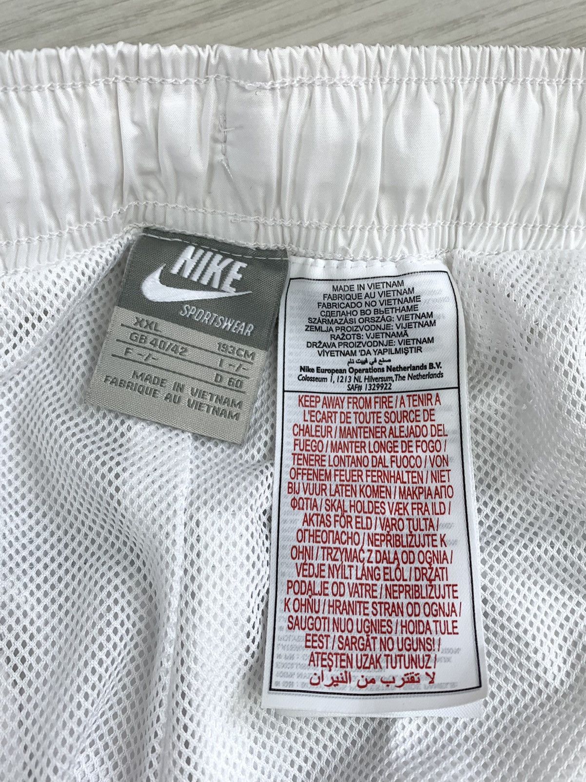 Vintage RARE Vintage y2k Nike Drill Nylon Track Pants White Size XXL Size US 38 / EU 54 - 7 Thumbnail