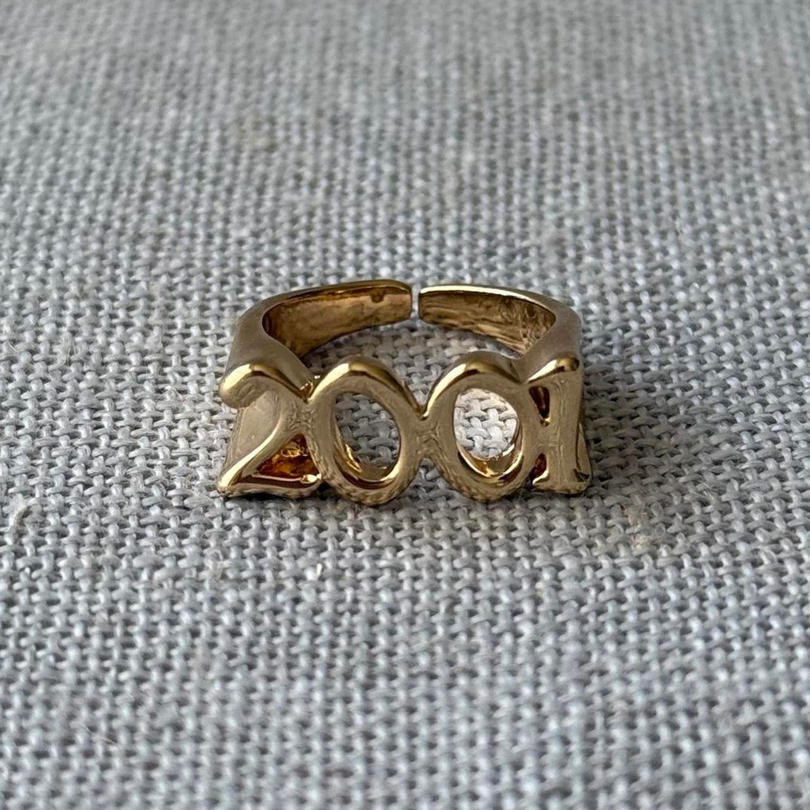Other 2001 birth year gold Size ONE SIZE - 1 Thumbnail