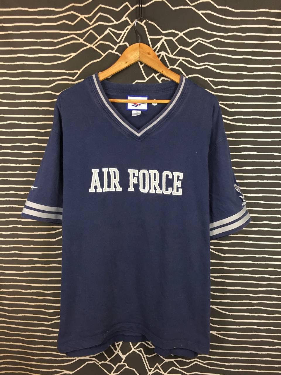 Reebok Vtg Reebok Air Force Academy USAFA Embroidered Logo Tee Size US XL / EU 56 / 4 - 1 Thumbnail