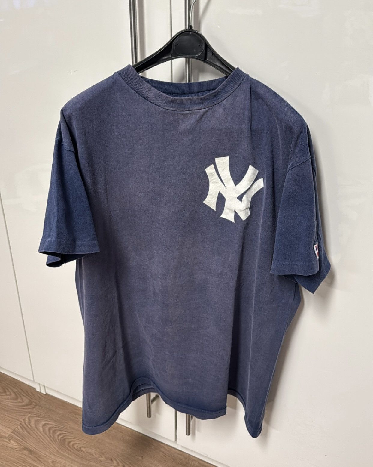 Vintage Vintage NY Yankees T-Shirt Mattingly 23 XL Faded Blue Size US XL / EU 56 / 4 - 1 Thumbnail