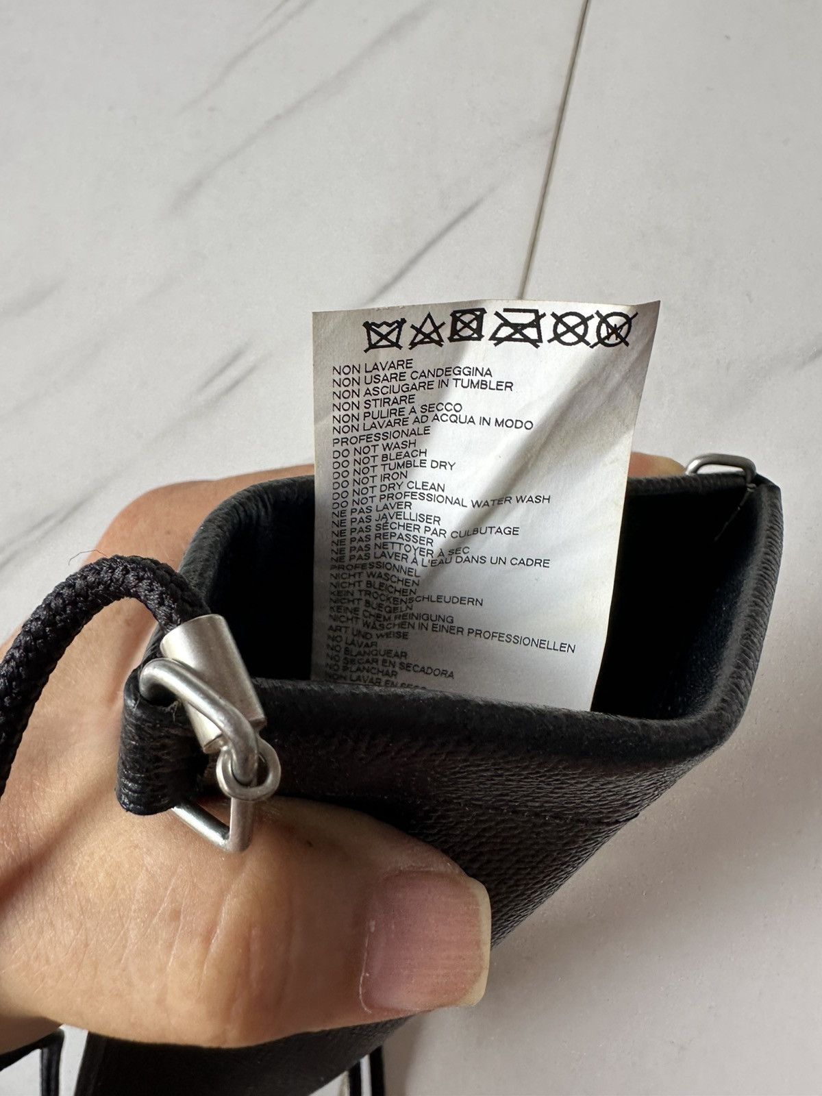 Maison Margiela Maison Margiela Black Grained Leather Phone Pouch Size ONE SIZE - 4 Thumbnail