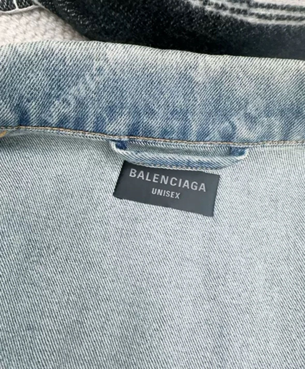 Balenciaga BALENCIAGA old gradient blue jacket 2412-Nextarrow Size US XS / EU 42 / 0 - 4 Thumbnail