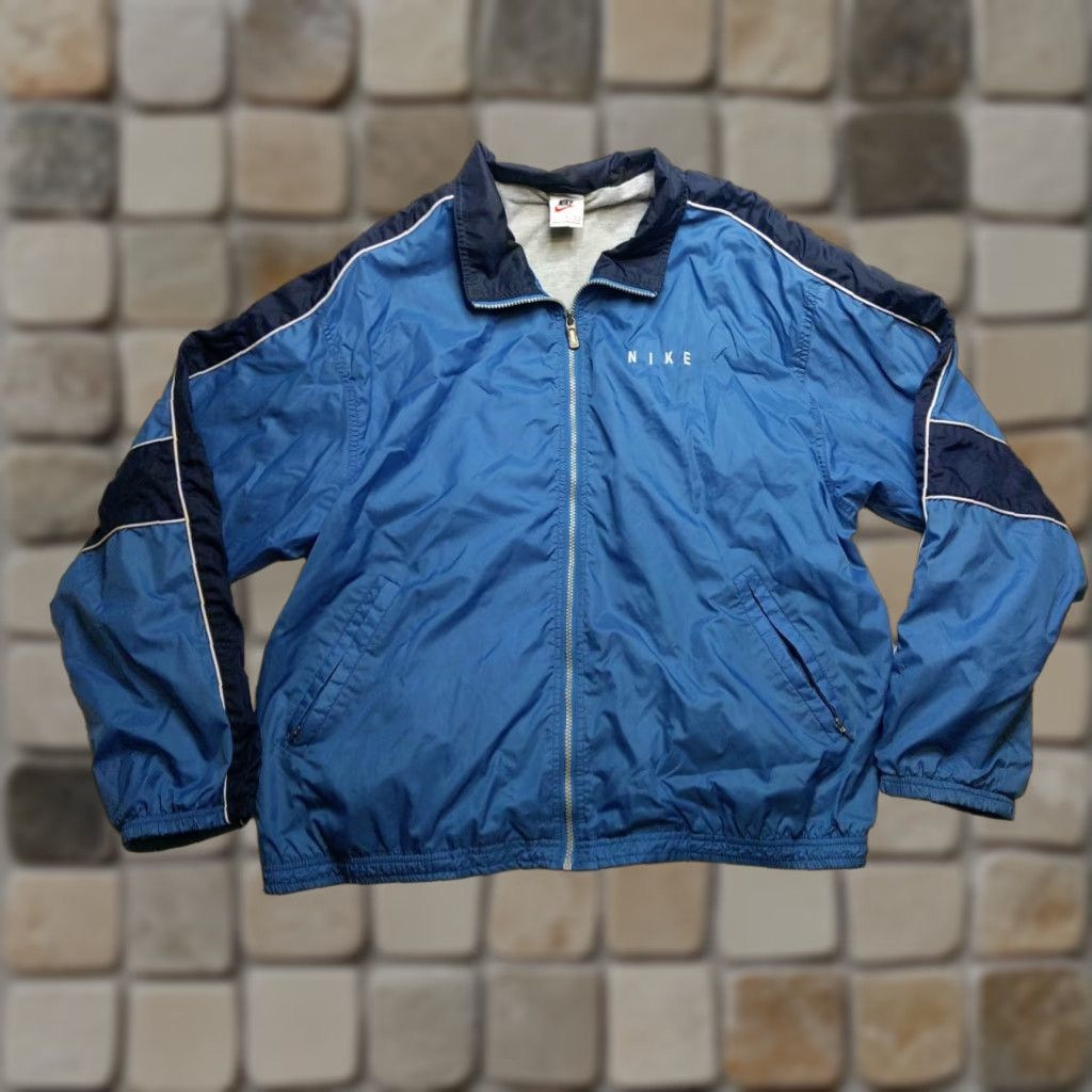 Nike Nike Windbreaker Jacket Light Blue Vintage 90s Size L Mens Regular Small? Size US L / EU 52-54 / 3 - 1 Thumbnail