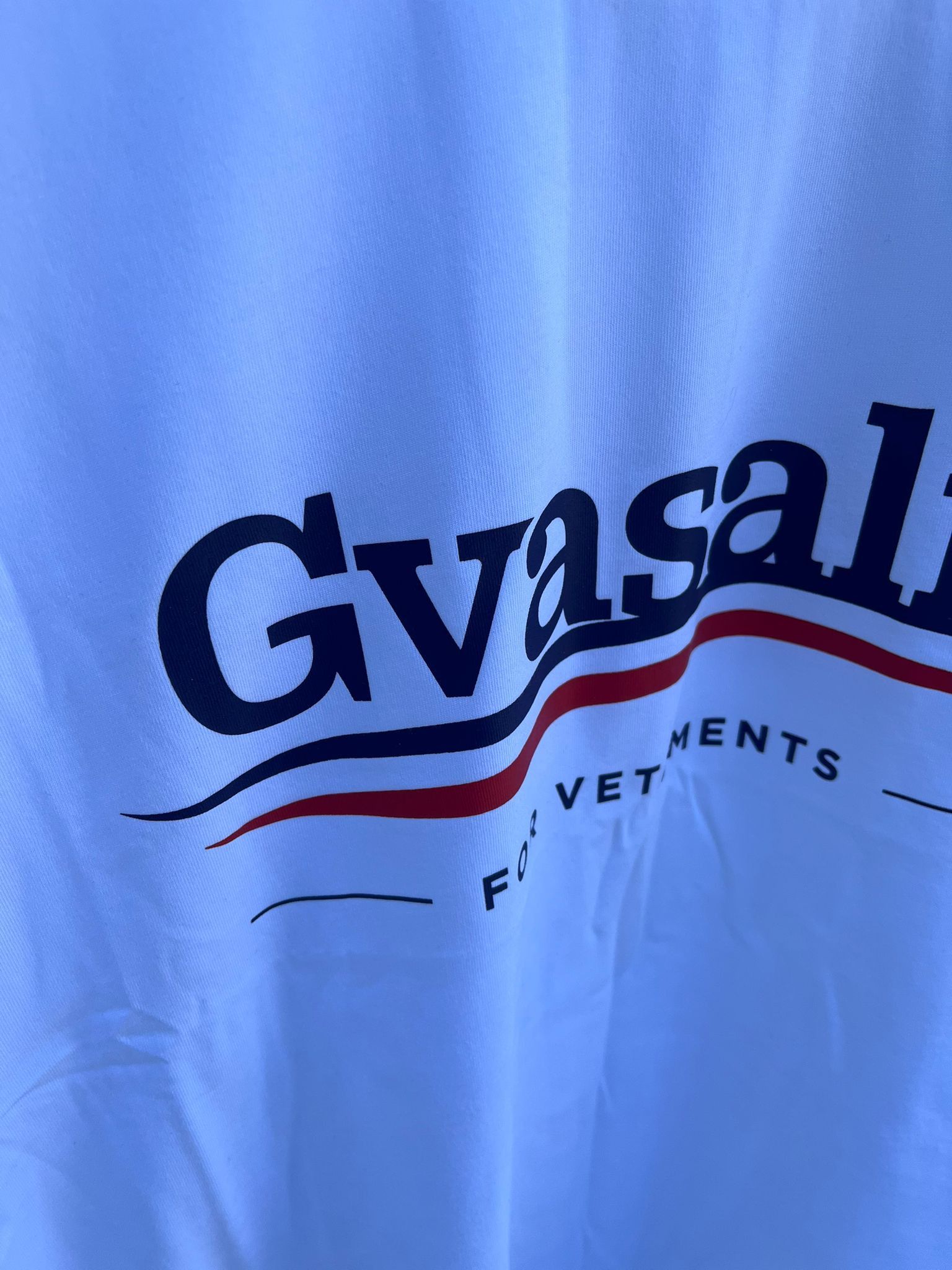Vetements Gvasalia For Vetements Logo T-Shirt in White Size US M / EU 48-50 / 2 - 6 Thumbnail