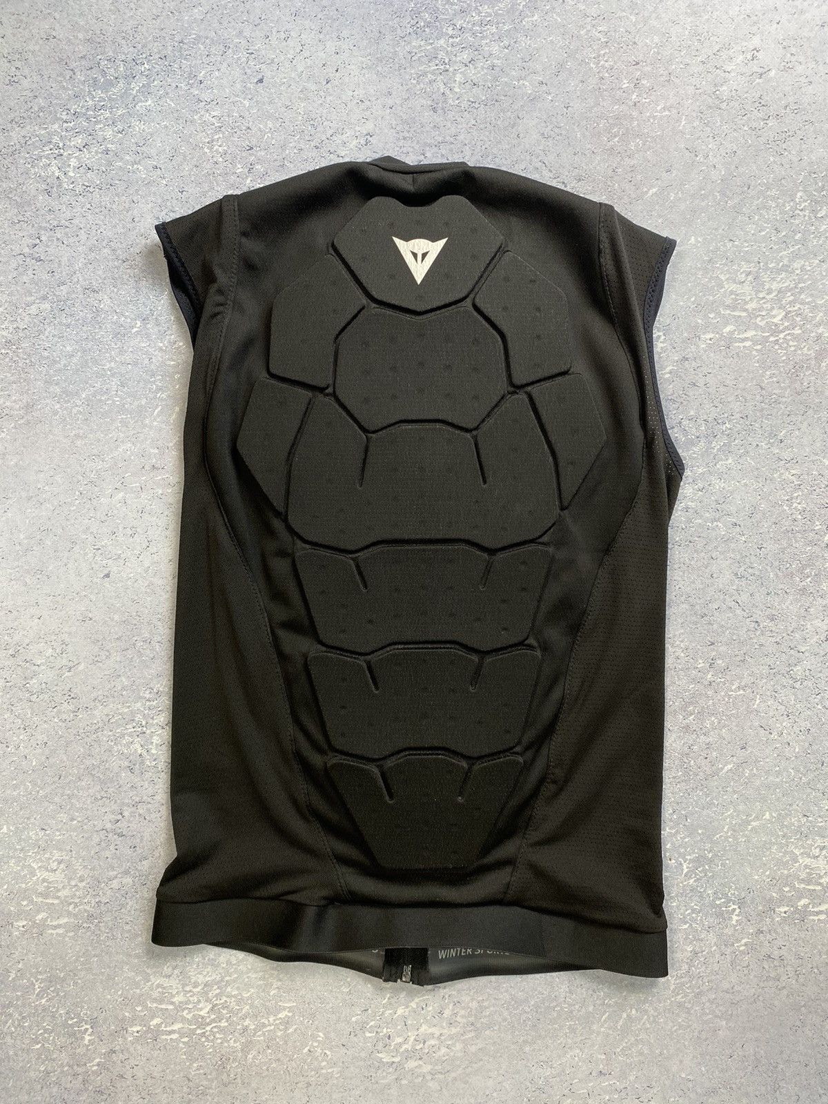 Dainese × Sports Specialties Dainese Winter Sports Armour Size XL Size US XL / EU 56 / 4 - 3 Thumbnail