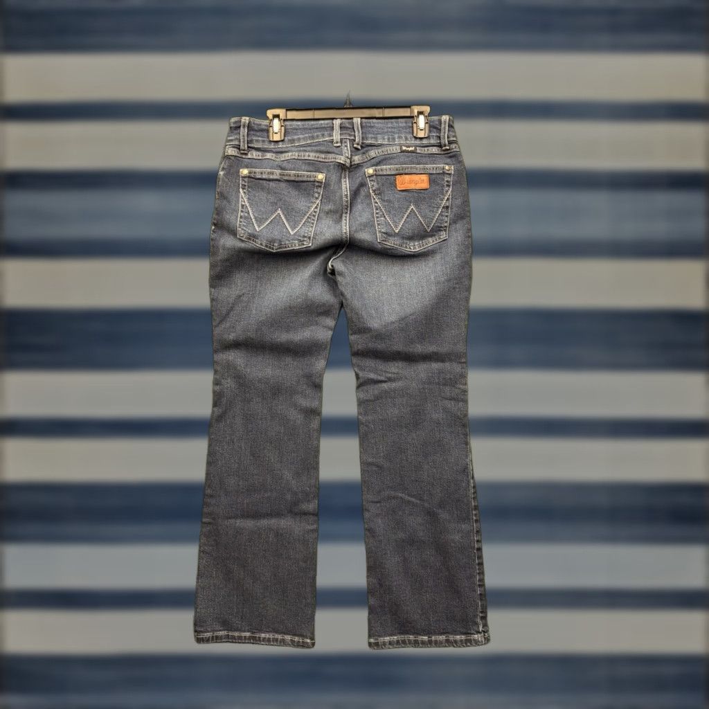Wrangler Wrangler Bootcut Jeans Womens 13 32x30 Mid Rise Dark Wash Denim Stretch Cowboy Size 34" / US 12 / IT 48 - 1 Thumbnail