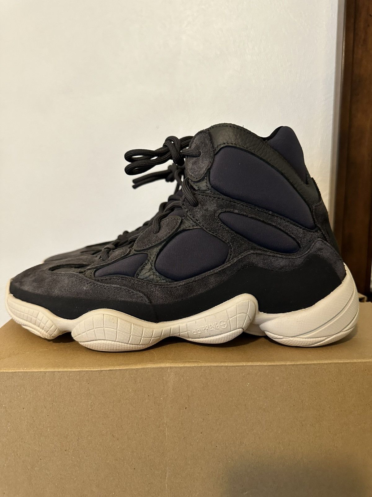 Adidas × Kanye West Yeezy 500 Size US 10 / EU 43 - 5 Thumbnail