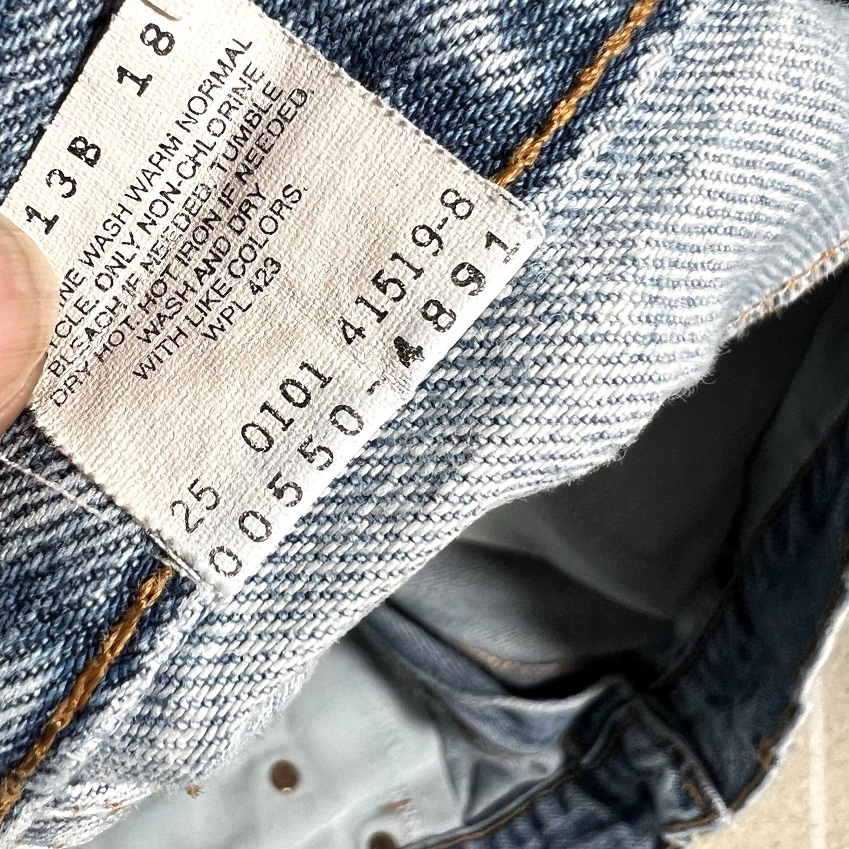 Levi's VINTAGE Levi’s 550 Jeans Denim 36 X 31 Men Regular Blue 2001 Y2K Relaxed Fit Straight Made in Mexico Size US 36 / EU 52 - 4 Thumbnail