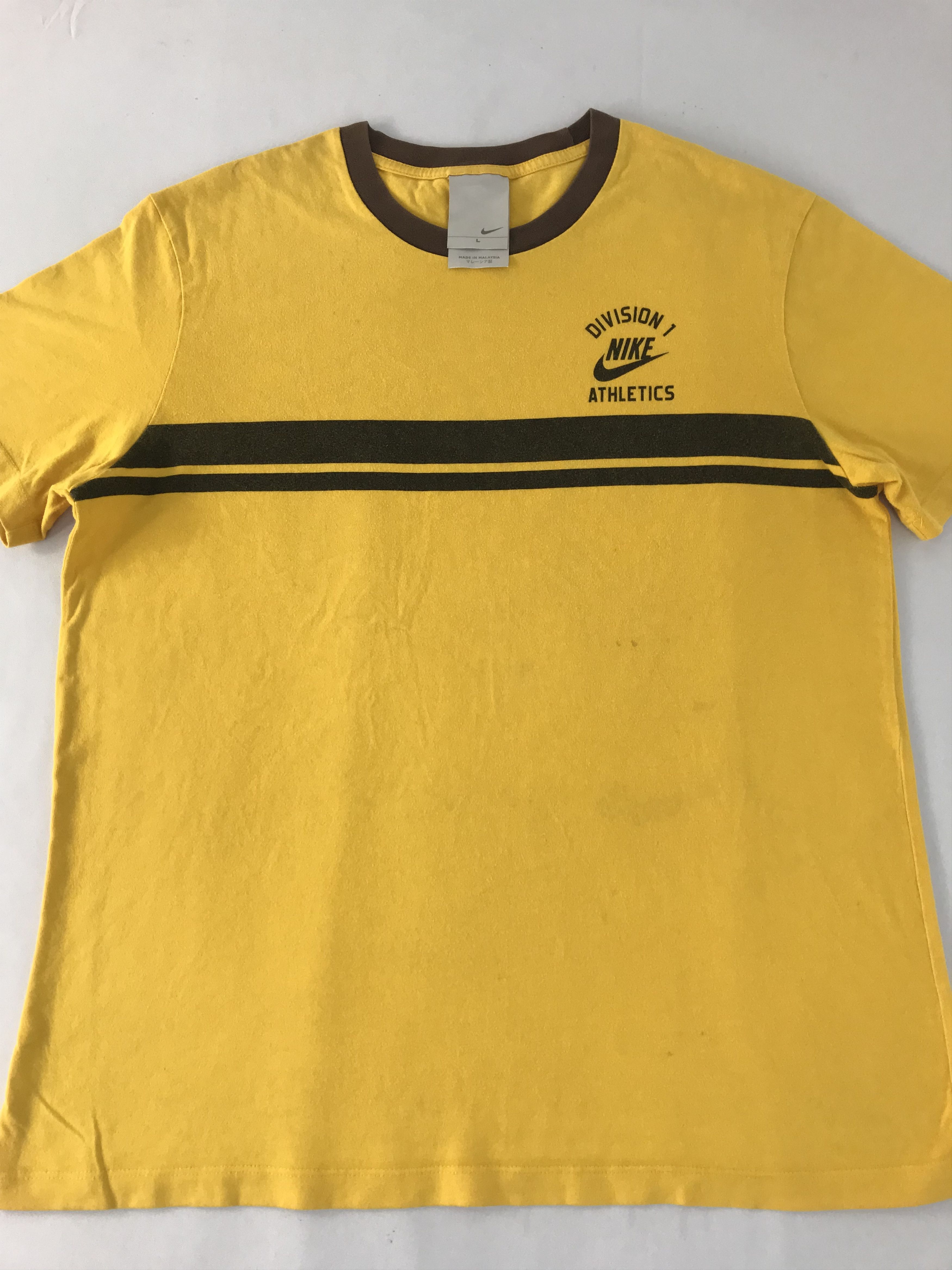 Nike Nike Athletics Division 1 Crewneck Swoosh Logo Tee T-shirt Size US M / EU 48-50 / 2 - 3 Thumbnail