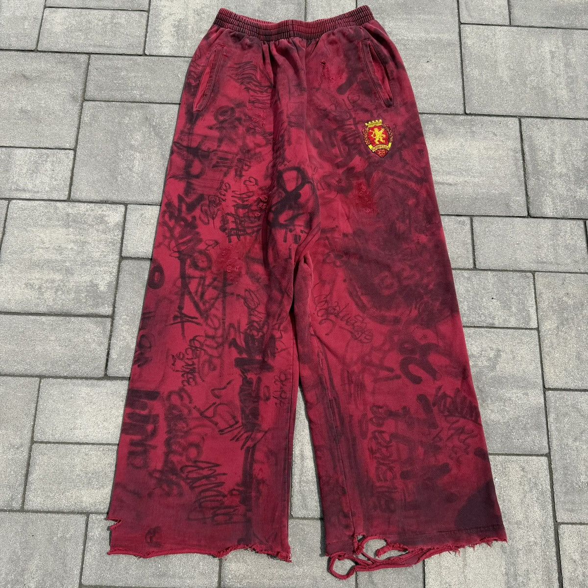 Balenciaga SS23 Balenciaga Red Skater Sweatpants Size US 32 / EU 48 - 1 Thumbnail