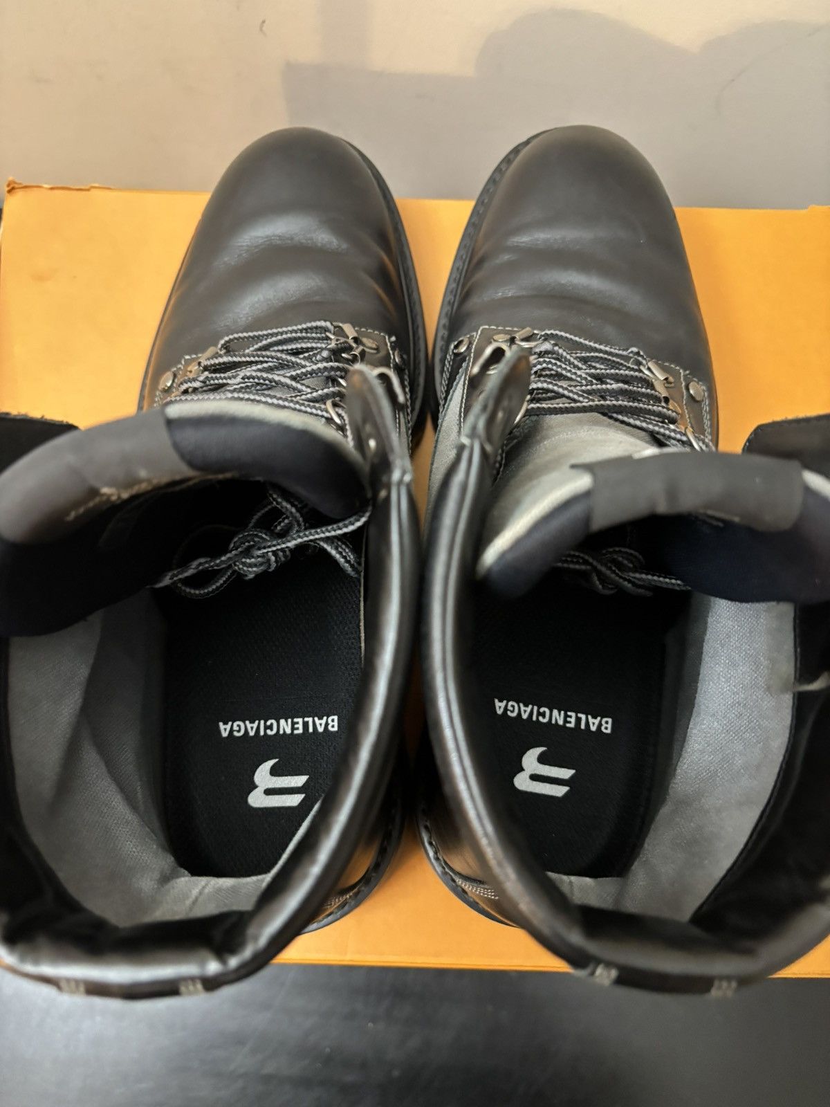 Louis Vuitton Louis Vuitton Oberkampf Leather Patchwork Ankle Boots Black Size US 10 / EU 43 - 8 Thumbnail
