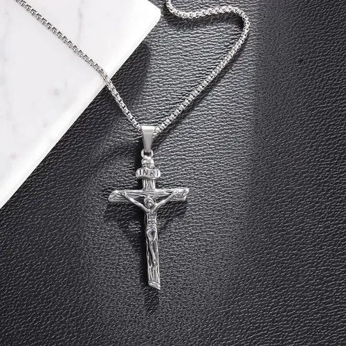 Jewelry Christian Cross Necklace Size ONE SIZE - 1 Thumbnail