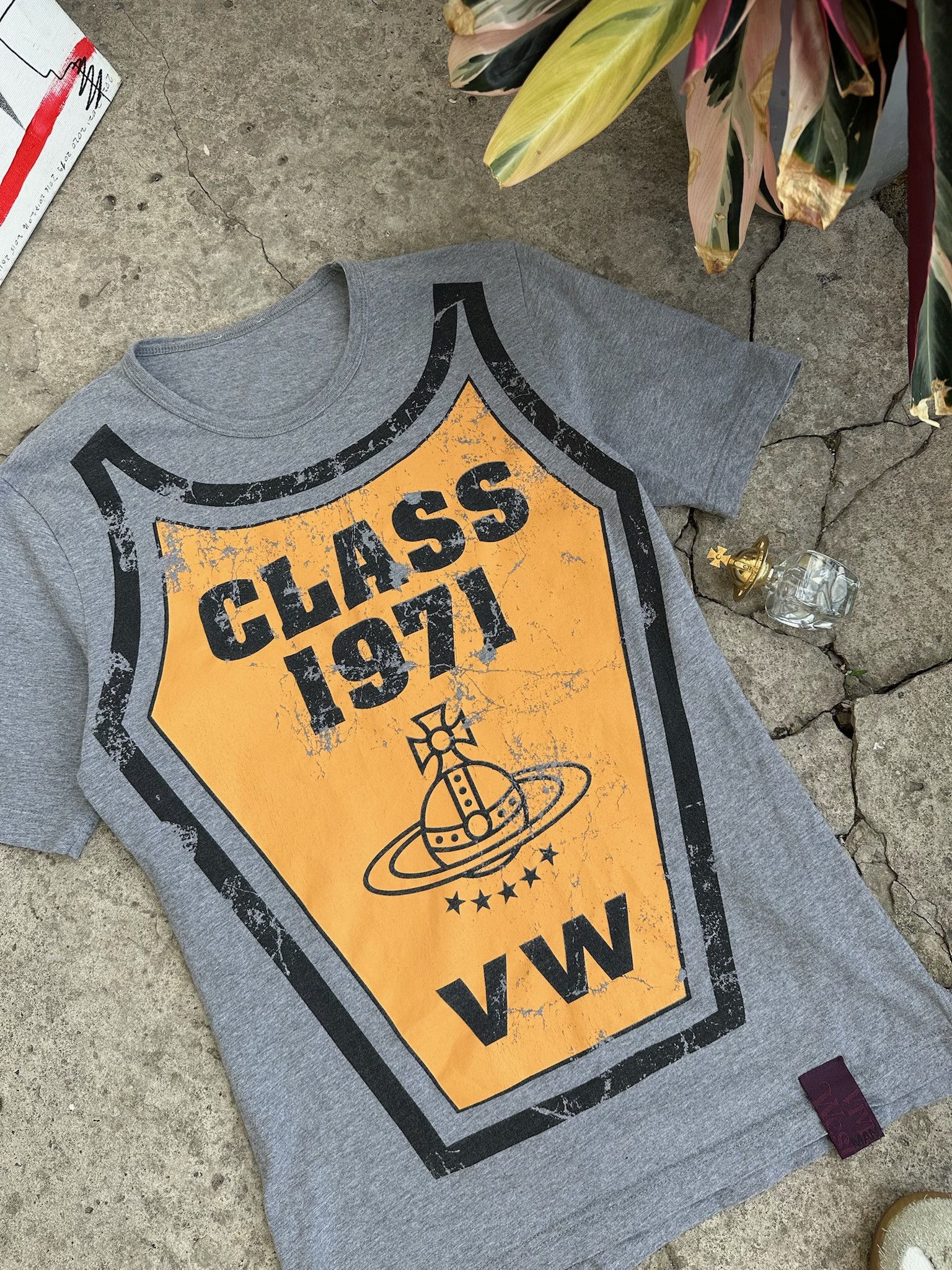 Vivienne Westwood Vivienne Westwood Orb Big Logo Size US S / EU 44-46 / 1 - 3 Thumbnail