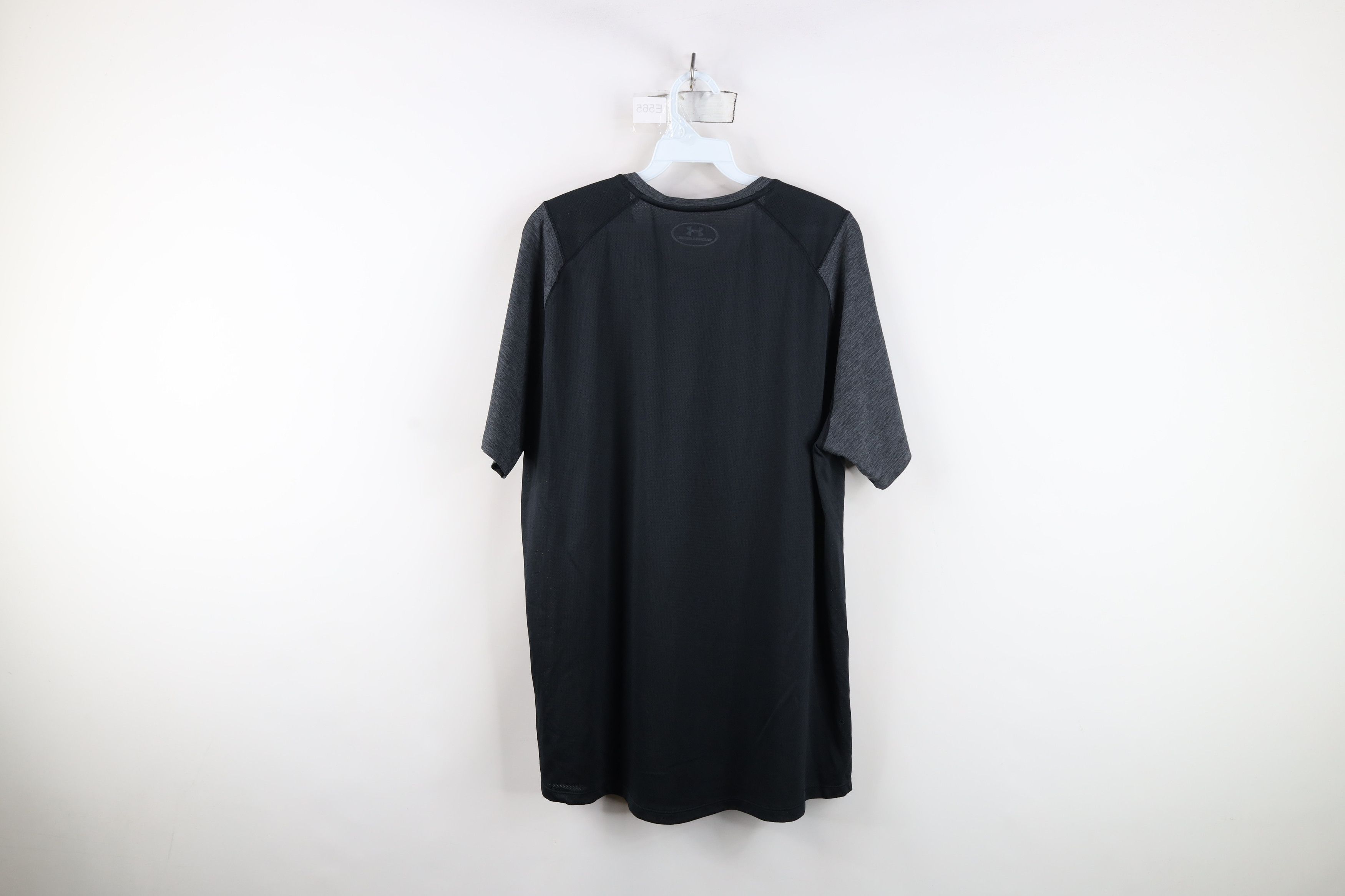 Under Armour Under Armour University of Cincinnati Basketball T-Shirt Size US XL / EU 56 / 4 - 12 Thumbnail
