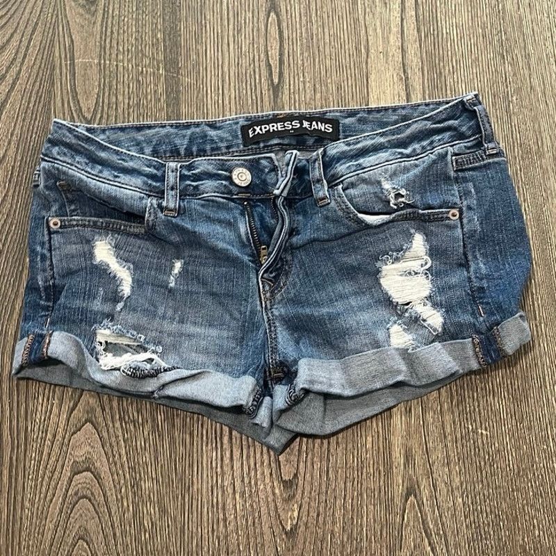 Express Express Jean Shorts Destroyed Cuffed Hem Low Rise Blue Sz 4 Size 27" / US 4 / IT 40 - 1 Thumbnail