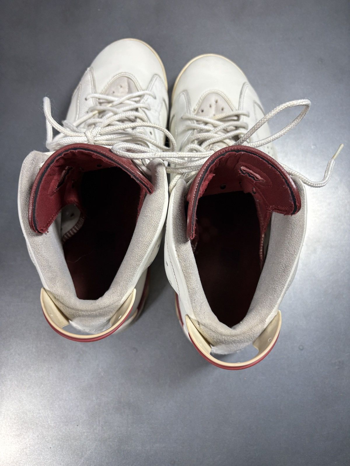 Jordan Brand 2015 Jordan 6 Maroon Air Jordan VI Retro 384664-116 Mens 11 Size US 11 / EU 44 - 10 Thumbnail