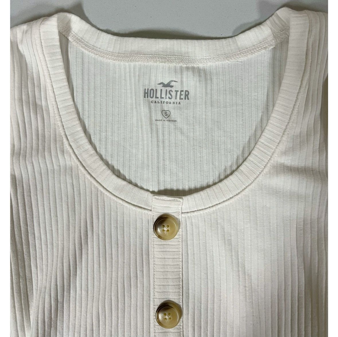 Hollister Hollister White Ribbed Button-Up Shirt Top Blouse Size S 🤍✨ Size S / US 4 / IT 40 - 3 Thumbnail