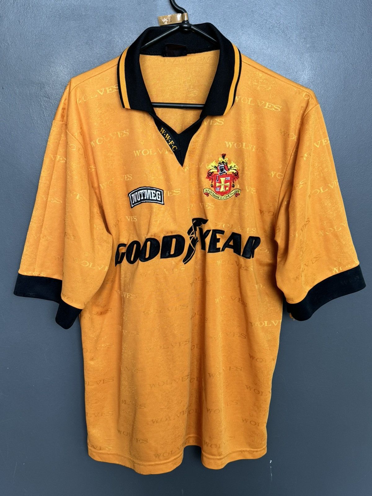 Nutmeg Wolverhampton Wanderers 95/96 Home Football Jersey Size US M / EU 48-50 / 2 - 1 Thumbnail