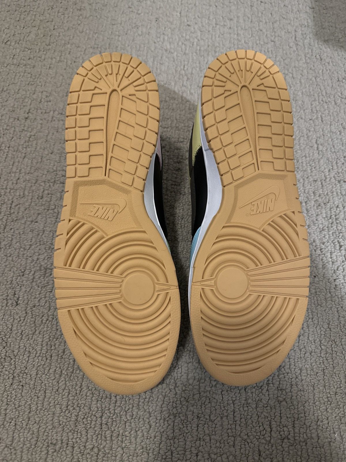 Nike Nike Dunk Low SE Size US 13 / EU 46 - 5 Thumbnail