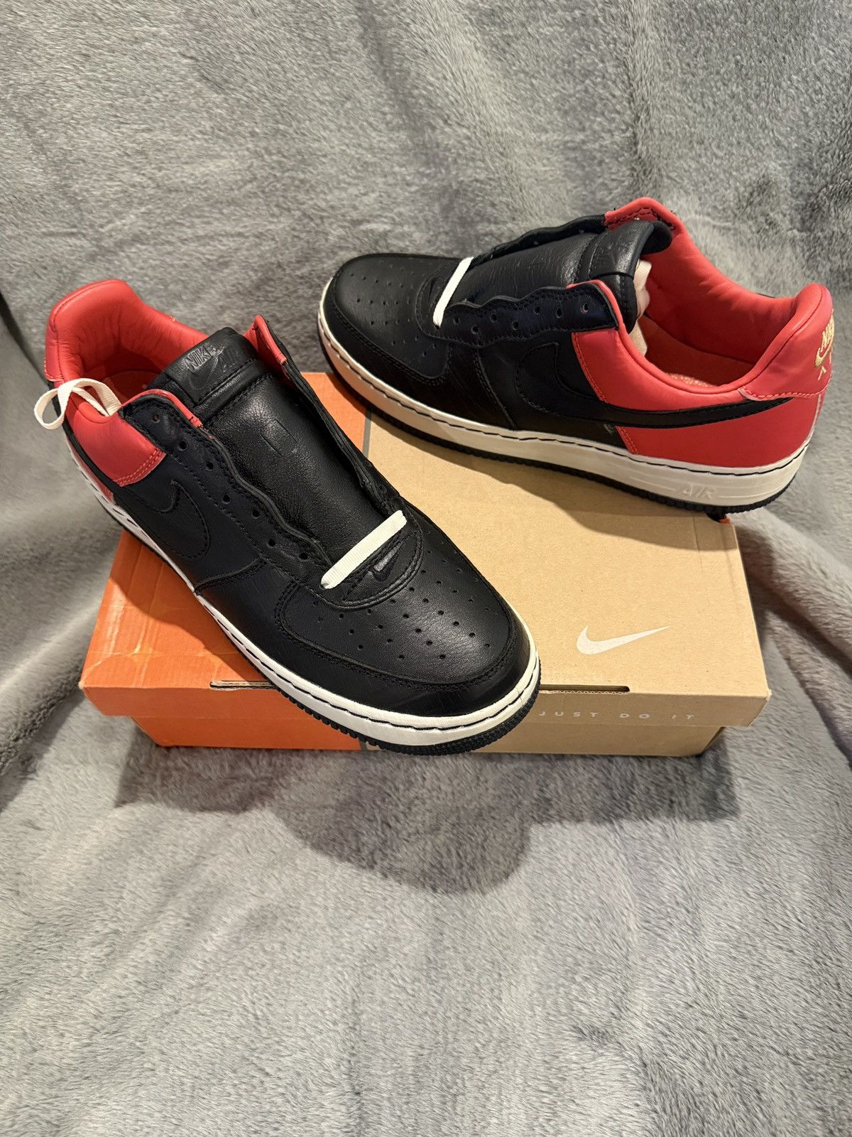 Nike Nike AF1 Low Insideout Max Orange Size 13 DS 2005 Size US 13 / EU 46 - 10 Thumbnail