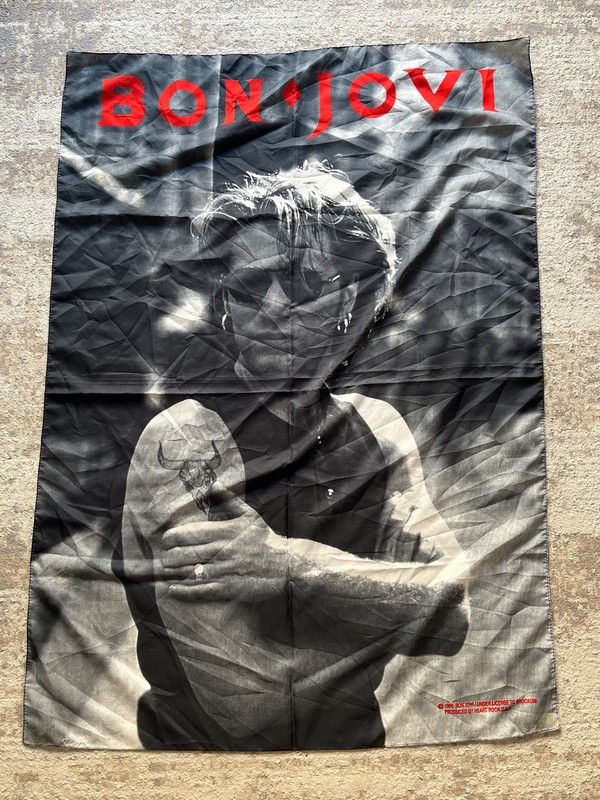 Other Bon Jovi 1995 Vintage Flag Scarf Wall Rare Official Product Size ONE SIZE - 1 Thumbnail