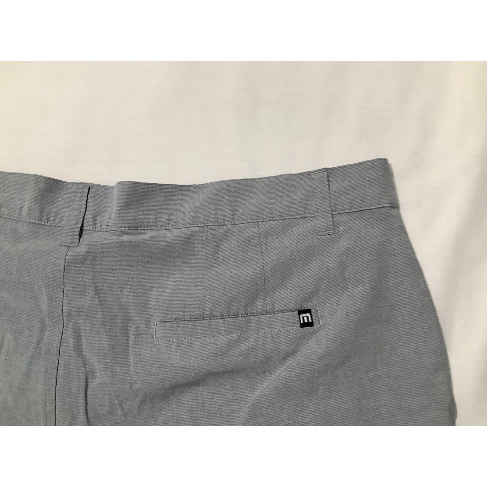 TravisMathew Travis Mathew Shorts Mens 40 Gray Microstripe Chino Stretch Golf Casual 10in Size US 40 / EU 56 - 6 Thumbnail