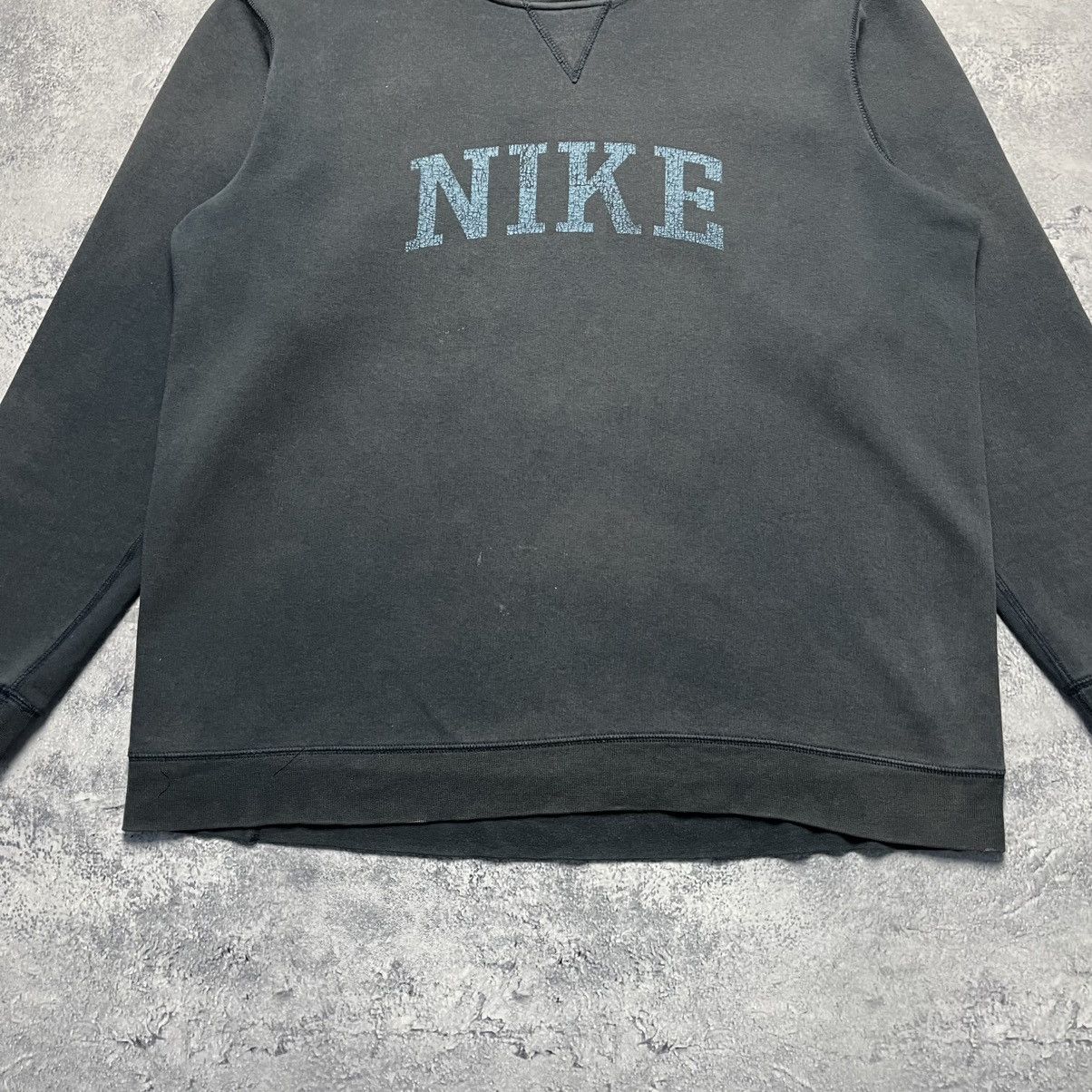 Nike Vintage Nike Central Logo Sweatshirt Swoosh Y2K Streetwear Size US L / EU 52-54 / 3 - 3 Thumbnail