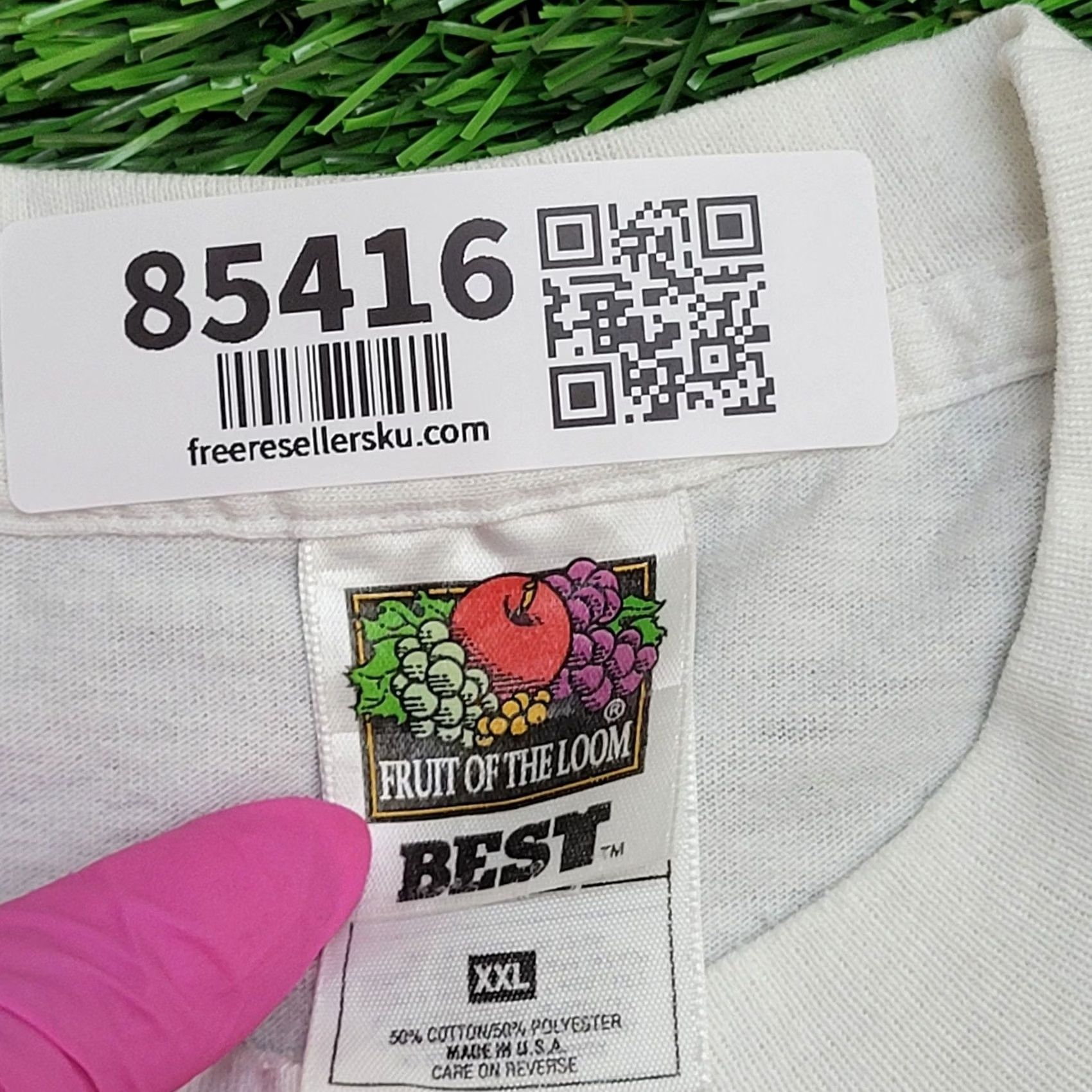 Fruit Of The Loom VINTAGE Police Dog Shirt 2XL 25x27 White Rez-Dogs USA 90s Funny Police Shirt Mens Graphic Tee Fruit of the Loom Size US XXL / EU 58 / 5 - 6 Thumbnail