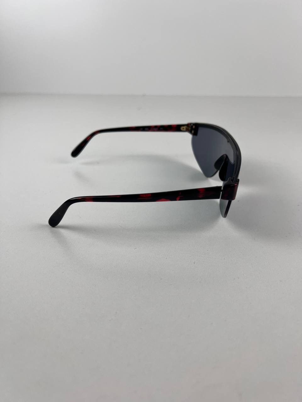 Gucci Gucci 90s Vintage Sunglasses Brown Tortoise 2139 S Unisex Size ONE SIZE - 2 Thumbnail