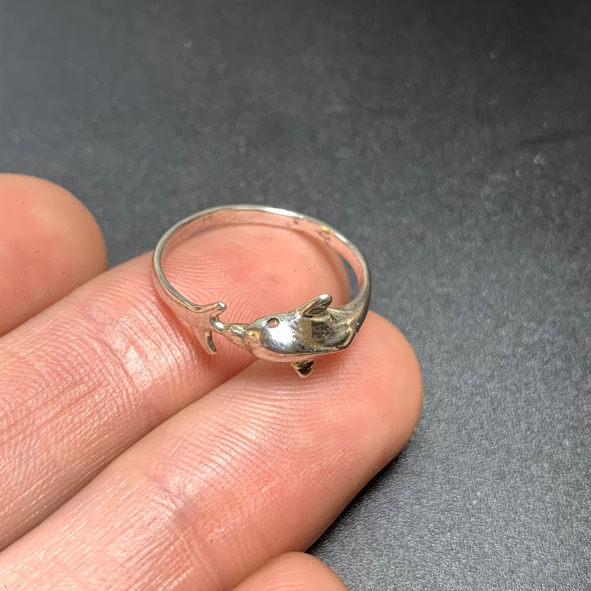 Other VTG Solid Sterling Silver 925 Fine Dolphin Design Band 1.75m Size ONE SIZE - 6 Thumbnail