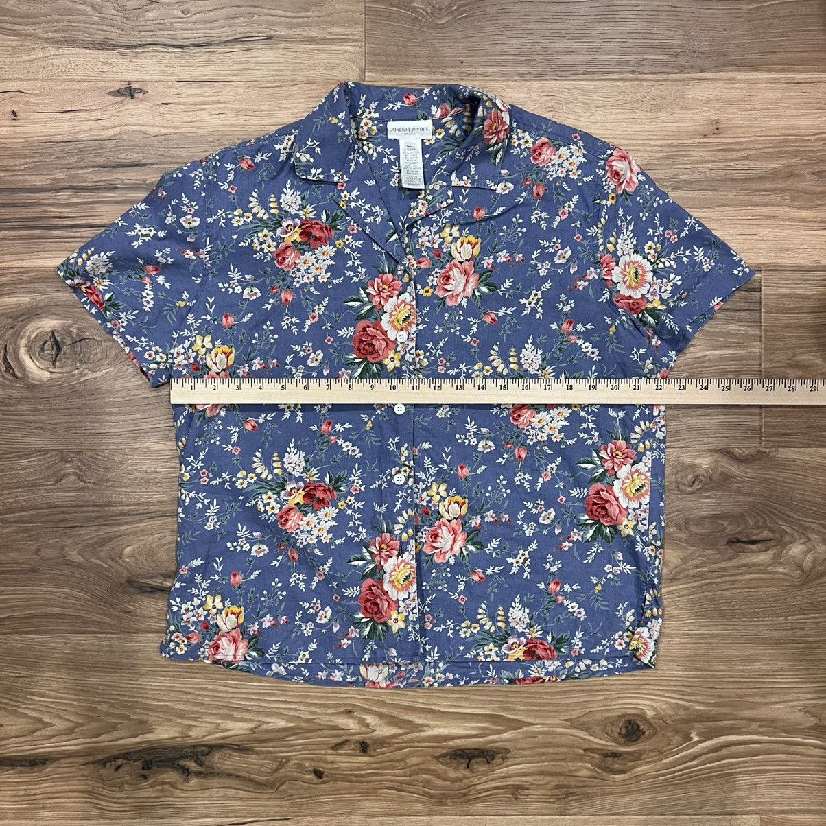 Jones New York Jones New York Sport Large Floral Button Up Shirt and Shorts Size L / US 10 / IT 46 - 9 Thumbnail