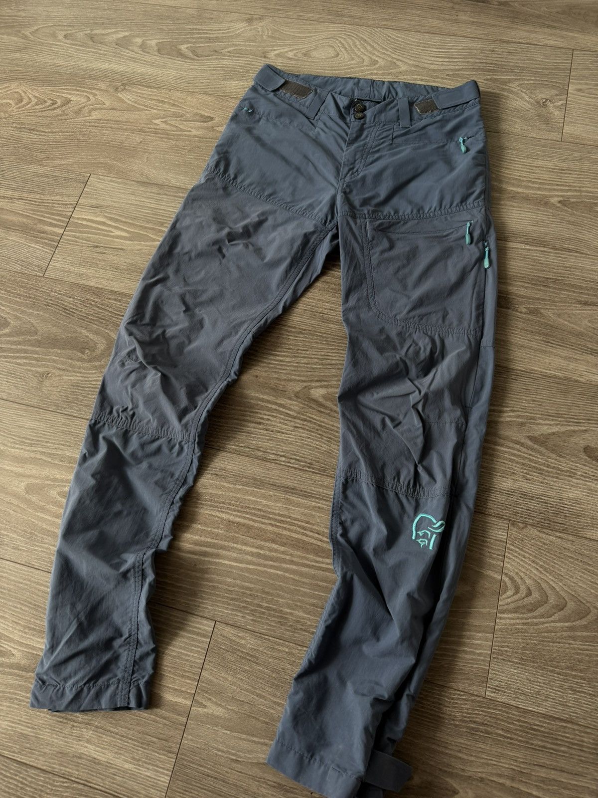 Norrona Norrona Lightweight Big Logo Gorpcore Cool Regular Pants Size 25" / US 0 / IT 36 - 6 Thumbnail