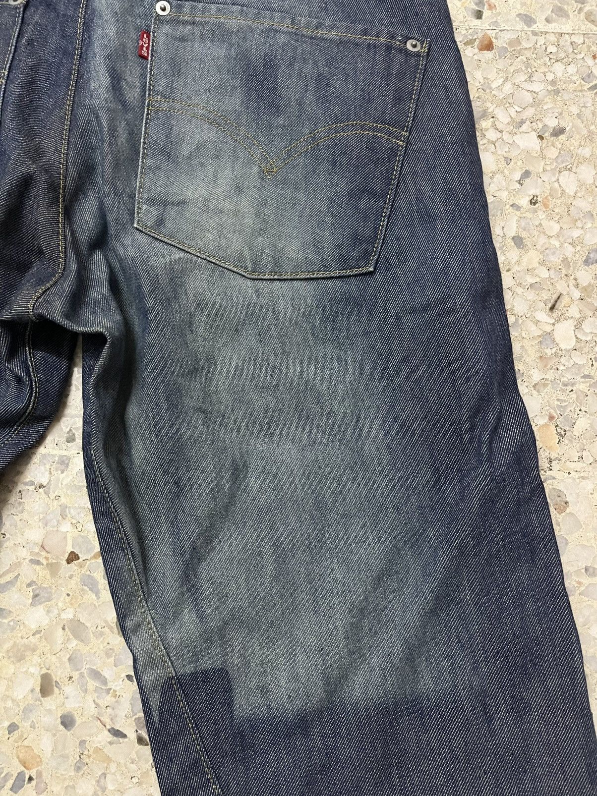 Levi's Vintage Clothing VINTAGE LEVI’S ENGINEERED RELAXED JEANS TWO-TONE ARCHIVE MIJ Size US 34 / EU 50 - 9 Thumbnail