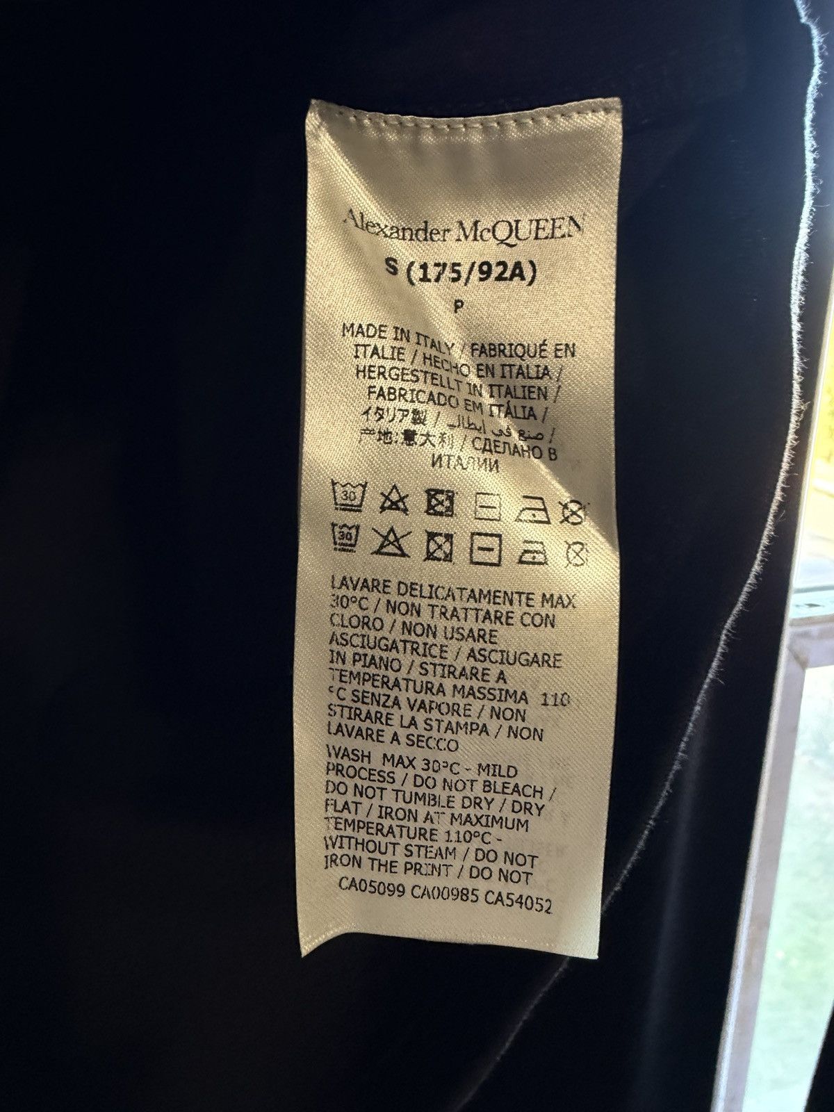 Alexander McQueen Zipper Logo Tshirt in Black Size US S / EU 44-46 / 1 - 4 Thumbnail
