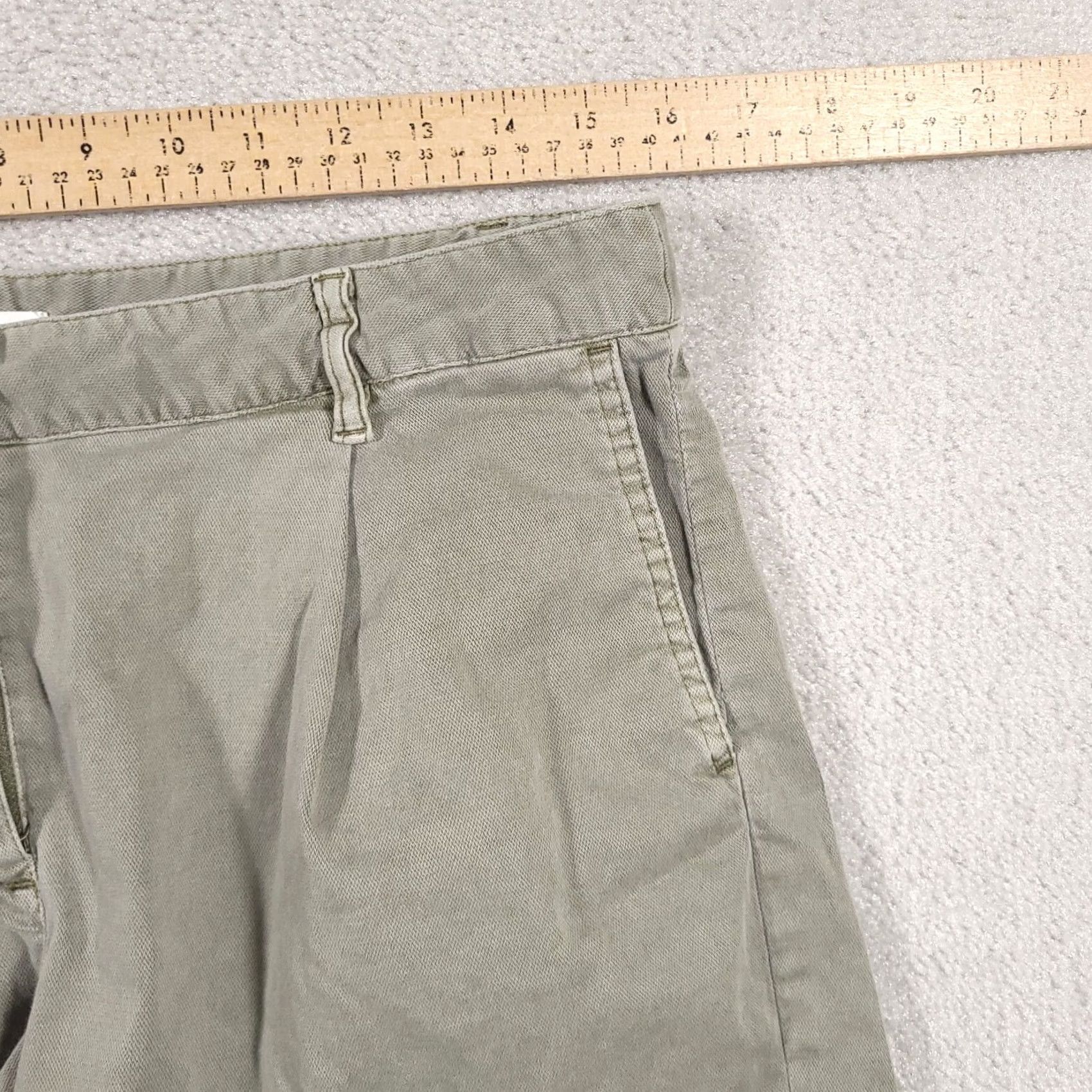 J. Jill VINTAGE J. Jill Pleated Shorts Women's 10 Light Green Casual Chino Pockets 6" Size 32" / US 10 / IT 46 - 7 Thumbnail