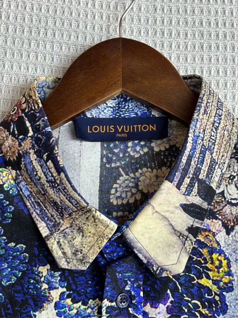 Louis Vuitton Louis Vuitton Louis Vuitton Silk Shirt with Oil Painting D Size US XL / EU 56 / 4 - 3 Thumbnail