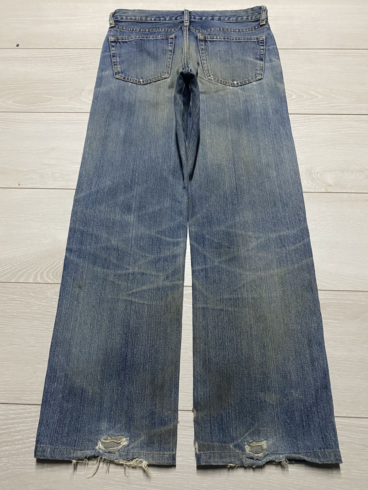 Uniqlo Vintage Japanese Brand Uniqlo Mud Wash Distressed Loose Jean Size US 30 / EU 46 - 2 Thumbnail