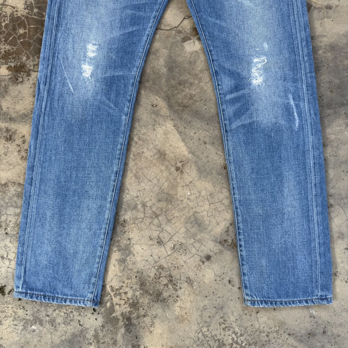 Japanese Brand VINTAGE BACK NUMBER FADED RIPPEP JEAN DENIM PANTS Size US 32 / EU 48 - 4 Thumbnail