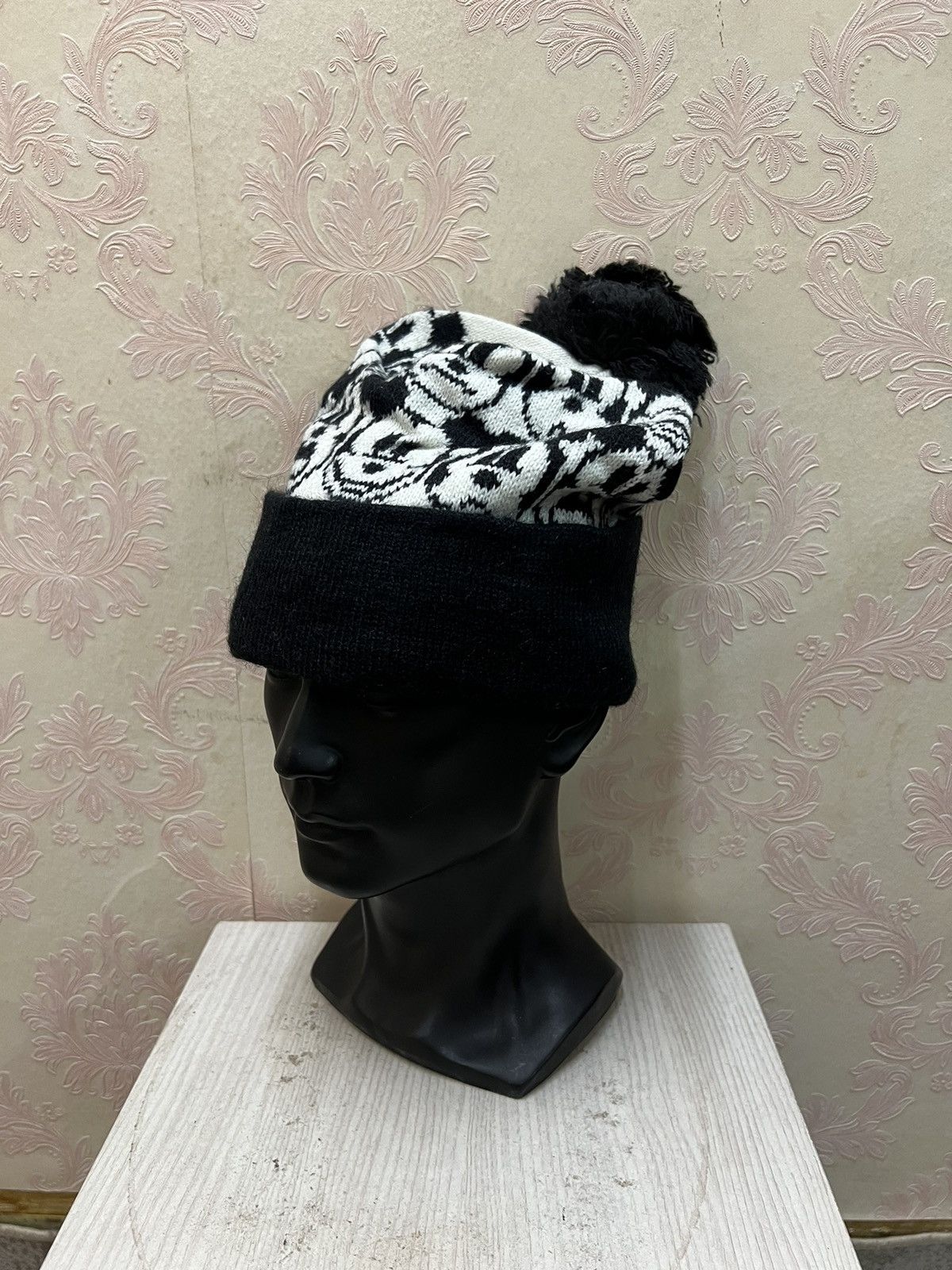 Mickey Mouse Mickey Mouse Disney Cartoon Beanie Hats Size ONE SIZE - 3 Thumbnail